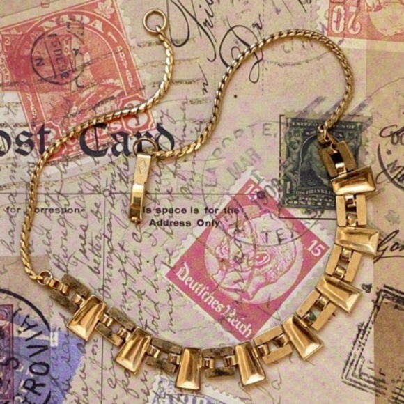 VINTAGE LUSTERN Set Necklace Collar Earrings Screw Back Gold - Picture 3 of 11